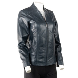 Veste en cuir élégante pour femme, longueur normale, manteau de créateur stylé, coupe ajustée, tendance inspirée, tenue d'hiver pour femme - Product Image 5