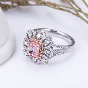 Bague de fiançailles unisexe en or blanc 14 carats plaqué platine avec diamant fantaisie de laboratoire taille poire, style romantique - Product Image 2