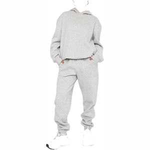 Conjunto Deportivo de 2 Piezas para Mujer, Diseño de Doble Panel, Sudadera con Capucha y Pantalones Deportivos, Transpirable y Ecológico - Product Image 1