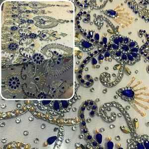Tissu en dentelle perlée à la main avec pierres de cristal bleu roi, forte demande, vente en gros, pour robes de mariée, fabricant de tissus en filet - Product Image 3