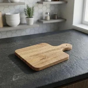 Planche à découper en bois rectangulaire, design rustique, durable, pour une utilisation sur la table de cuisine en intérieur - Product Image 6