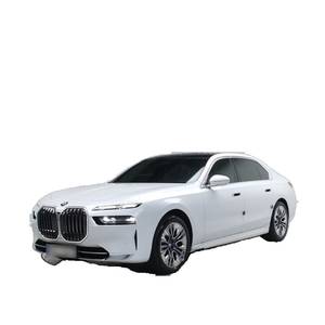 BMW Serie 7 740i SDrive Design, Modelo Agosto 2023, con 28,725 km, Caja de Cambios Automática, Volante a la Izquierda, Pura Excelencia - Product Image 1