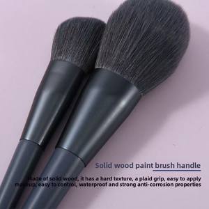 Ensemble de pinceaux de <span class=keywords><strong>maquillage</strong></span> professionnel OEM avec logo personnalisé, pour un effet de <span class=keywords><strong>maquillage</strong></span> précis, couvrant le visage et les yeux, pour une application cosmétique professionnelle. - Product Image 4