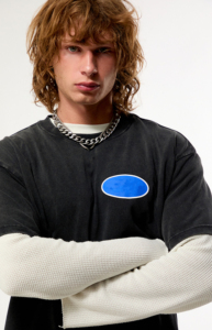 T-shirt noir à double manche coupe classique pour homme 2026, col roulé blanc à manches courtes, style streetwear décontracté, 100 % coton tricoté - Product Image 5