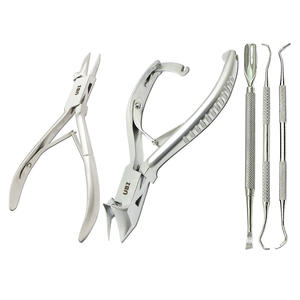 Ensemble de 5 coupe-ongles de luxe en acier inoxydable pour ongles incarnés et épais, avec repousse-cuticules double face - Product Image 1