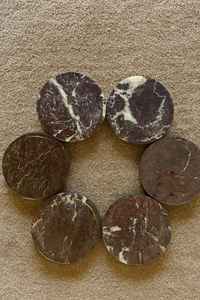 แผ่นรองแก้วหินอ่อนโรสโซ เลวันโต ขนาด 4 นิ้ว งานฝีมือจากหินธรรมชาติ สำหรับตกแต่งโต๊ะ - Product Image 4