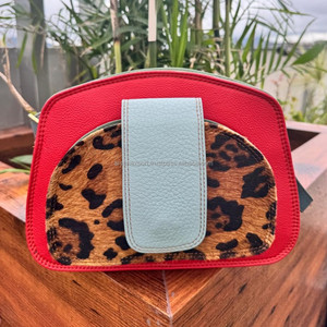 Nuevo Bolso con solapa de cuero colorido con estampado de animales para el pelo, bolso de cuero reciclado, bolso con correa para el hombro hecho a mano, bolso cruzado para mujer - Product Image 4