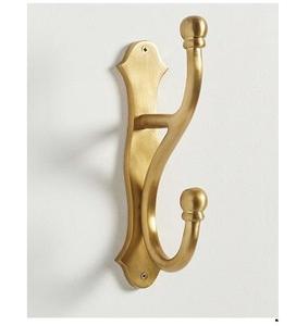 AZORA - Gancho Adhesivo de Pared Moderno, Lujoso, Decorativo, de Latón, Duradero, Reutilizable, Multiusos, Sólido, Liso y Pulido - Product Image 3