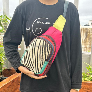 Vente chaude en cuir recyclé femmes sac à bandoulière à la main en cuir coloré bandoulière poitrine sac Western dissimuler transporter sacs à bandoulière - Product Image 2