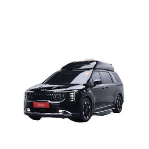 Kia Carnival 2024/5, 4 Plazas, Limusina de Techo Alto, Gasolina, Asientos de Cuero, Caja de Cambios Automática, Cámara Trasera, 13,859 km - Product Image 1