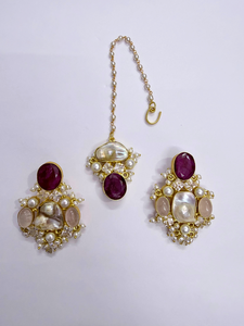 Pendentif baroque plaqué or 18 carats avec pierres précieuses naturelles, perle d'eau douce, Mala avec zircons en cristal, clous d'oreilles et Maangtika - Product Image 3