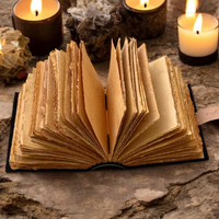 Livre de Sorcellerie Classique Fait Main en Cuir avec Motifs de Fleurs de Lavande, Grimoire des Ombres avec Serrure, Journal de Lecture Magique Wiccan Pagan