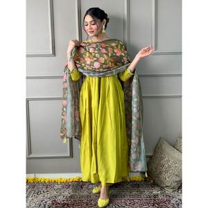Magnifique ensemble élégant pour soirée, haut et bas avec dupatta, taille XL - Product Image 4