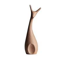 Figurine de cerf en bois faite à la main Sculpture à long cou Statue d'animal minimaliste Ornement en bois décoratif rustique Sculpture sur bois nordique