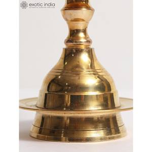 7 pouces fait à la main en laiton Kerala Vilakku Pooja lampe lampes à huile et accessoires fabriqués en Inde - Product Image 4