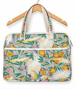 Sac fourre-tout matelassé Kantha fait main pour ordinateur portable, en tissu de coton imprimé, avec pochette rembourrée pour ordinateur portable et fermeture éclair, idéal pour le bureau et les voyages - Product Image 3