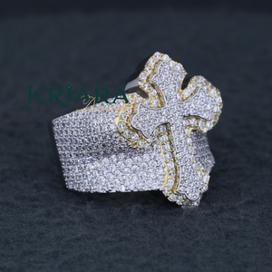 Bague croix pour homme en argent 925 plaqué or blanc, style religieux, diamants de laboratoire taille brillant ronde, bijoux - Product Image 1