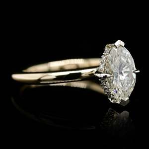 Bague en argent sterling 925 plaqué or 14 carats avec moissanite taille poire 2 carats, design classique couleur D, pour femme, mariage - Product Image 2