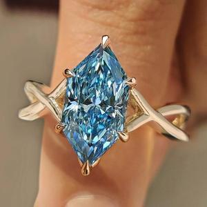 Anillo de compromiso de diamante azul holandés talla marquesa con banda de tallo dividido, anillo llamativo de oro macizo, joyería nupcial única, regalo de lujo - Product Image 1