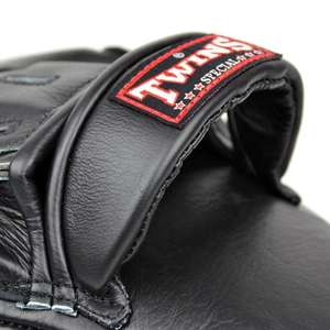 Guantes de Boxeo Curvos Twins PML10, Almohadillas de Entrenamiento de Cuero Premium Personalizadas - Product Image 5