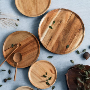 Platos de Madera Ecológicos Hechos a Mano, Calidad Premium, Estilo Clásico, Forma Redonda, Aptos para Lavavajillas y Microondas - Product Image 3