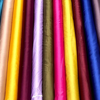 Tissu satiné doux au toucher de soie, textile en polyester satiné de qualité supérieure pour robe de mariée, tenue de soirée, doublure, artisanat et décoration intérieure