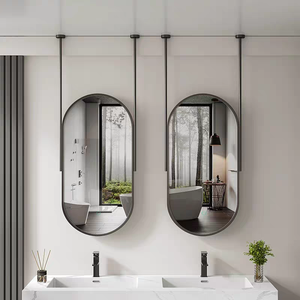 Gương chiếu sáng treo trên trần phòng tắm của khách sạn, gợi nhớ đến Gương cắt tóc - Product Image 4