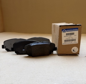 Pastillas de Freno Delanteras para Motocicleta, Material de Fricción de Alta Resistencia, Nuevas OEM MOPAR, para Fiat 124 Spider (1966-1985) - Product Image 2