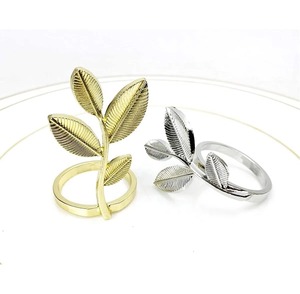 ชุดที่ใส่ผ้าเช็ดปากลายใบไม้สีทองตกแต่งสำหรับโต๊ะอาหารฤดูใบไม้ผลิ แหวนผ้าเช็ดปากใบไม้สีทองเมทัลลิกสุดหรู - Product Image 2