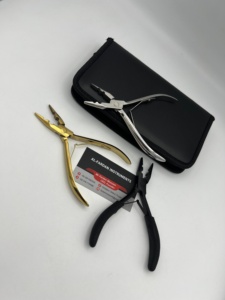 Pince à deux trous pour extensions de cheveux, logo personnalisé disponible, couleurs noir mat, or, argent, acier inoxydable de qualité chirurgicale, étui en cuir - Product Image 3
