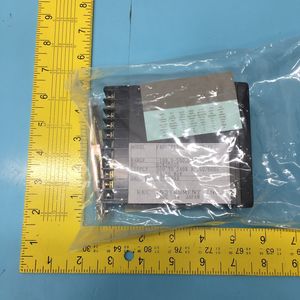 RKC F400FP11-8*JH-NNN-4N REX-F400 อุปกรณ์วัดอุณหภูมิ - อุปกรณ์และอะไหล่เซมิคอนดักเตอร์ระดับโลกที่เชื่อถือได้ - Product Image 2