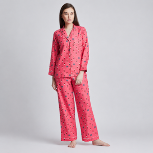 Conjunto de pijama de franela con estampado animal rosa para mujer Bohobi, con cuello en V |   Conjunto de Pijamas Navideños |   Ropa de dormir de manga larga con botones |   OEM Personalizado - Product Image 1