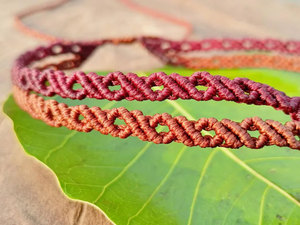 Collier en macramé fait main avec pendentif en labradorite naturelle, cordon rouge brun, bijoux bohèmes en cristal de guérison pour femmes - Product Image 4