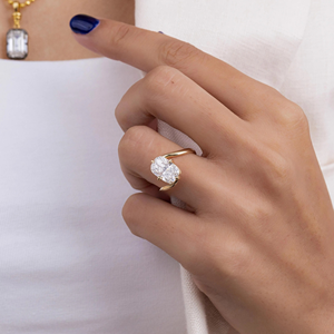 Bague solitaire en or 18 carats avec diamant de laboratoire taille coussin 2,00 carats, clarté VS1, couleur F, certifié IGI, bijoux CVD - Product Image 4