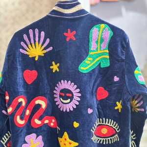 Chaqueta de algodón Suzani hecha a mano en India, chaqueta corta bordada a mano, abrigo unisex, chaqueta corta Suzani hecha a mano - Product Image 1
