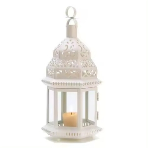 Farol de Hierro Blanco de Diseño con Recortes Florales para Decoración del Hogar, Portavelas Duradero, Centro de Mesa, Farol de Diseño Moderno - Product Image 1