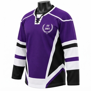 Maillot de hockey sur glace décontracté, fabriqué avec des matériaux de qualité et une coupe confortable, offrant une construction durable et des coutures soignées. - Product Image 2