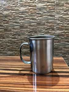แก้วกาแฟโลหะสีดำพร้อมลายพิมพ์ตัวอักษร ดีไซน์สร้างสรรค์ แปลกใหม่ เหมาะสำหรับการตั้งแคมป์ ความจุ 450 มล. พร้อมหูจับ มีสินค้าในสต็อก - Product Image 6