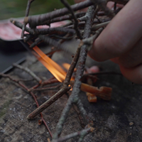 Allume-feu en étain pour briquettes |   Allume-feu d'urgence toutes saisons, allume-feu pour pannes de courant, camping et utilisation en extérieur