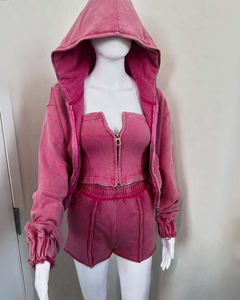 Ensemble 3 pièces tendance pour femme en molleton noir délavé à l'acide : sweat à capuche court zippé, bustier sans bretelles et short taille haute - Product Image 4