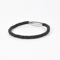 Bracelet rond noir tressé en cuir Fermoir en acier inoxydable