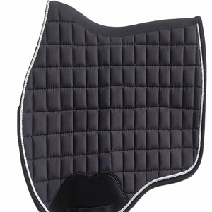 <span class=keywords><strong>Tapis</strong></span> <span class=keywords><strong>de</strong></span> <span class=keywords><strong>selle</strong></span> d'obstacles <span class=keywords><strong>noir</strong></span> avec bordure blanche, rembourrage polyester, pour compétition <span class=keywords><strong>et</strong></span> entraînement, fabricant EQUINE RIDING HOUSE - Product Image 4