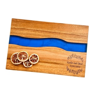 Taille personnalisée planche à découper en résine époxy et en bois d'olivier naturel fait à la main bloc à découper de cuisine coloré multifonction de luxe - Product Image 5