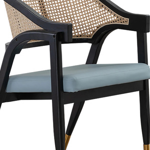 Chaise de salle à manger en teck de qualité supérieure, chaise en bois massif fabriquée à la main pour la maison, le restaurant, l'hôtel, le café, fabricant de meubles en Indonésie - Product Image 4