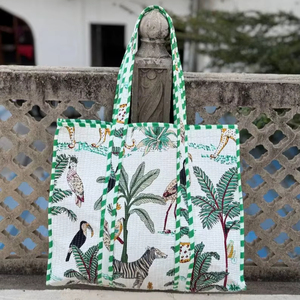 Sac à bandoulière matelassé en coton imprimé élégant, parfait pour les mariages, les fêtes et le quotidien - Product Image 1