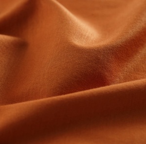 เสื้อยืดคอกลมแขนสั้นผู้ชาย สีพื้น ทรงปกติ สไตล์ลำลอง สีเหลือง - Product Image 5