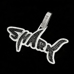 Colgante de Letra Personalizado de Plata 925 con Moissanita y Baño de Rodio, Estilo Hip Hop Bling para Raperos, Colgante Bicolor con Nombre - Product Image 4