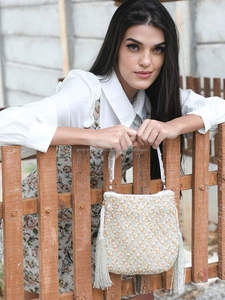 กระเป๋าพอตลีสีแดงประกายสุดฮอตกระเป๋าสายกระจกสำหรับงานปักลายกระเป๋าถือพอตลีปักลายสำหรับงานฝีมือสุดหรู - Product Image 3