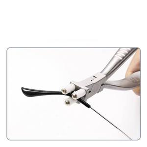 Pince orthodontique personnalisable pour couper les fils - Product Image 3