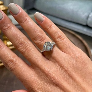 Bague de mariage en or blanc 14 carats avec diamant de laboratoire certifié IGI GIA de 2,50 carats - Product Image 4